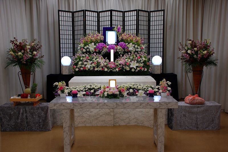 一般葬プラン祭壇
