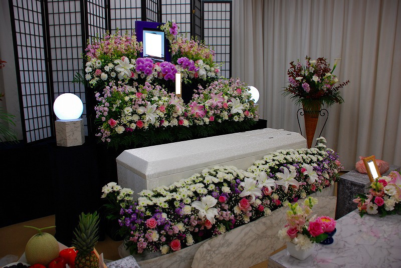 一般葬プラン祭壇