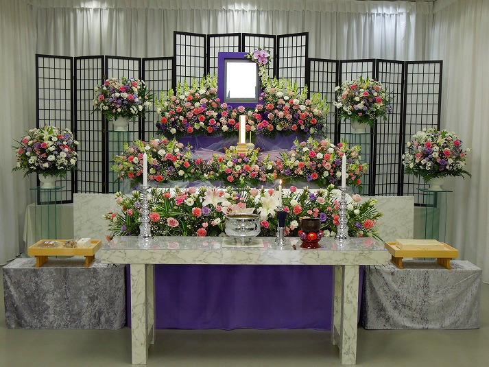 一般葬プラン祭壇