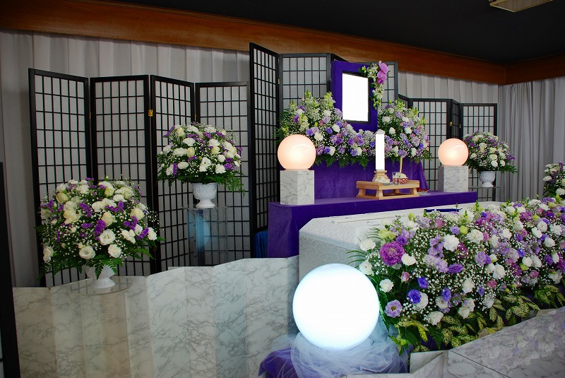 1日葬プラン祭壇