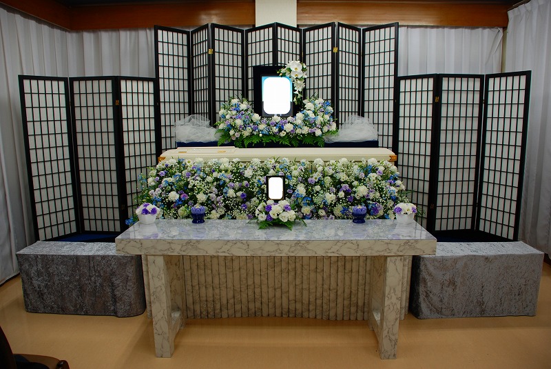 1日葬プラン祭壇