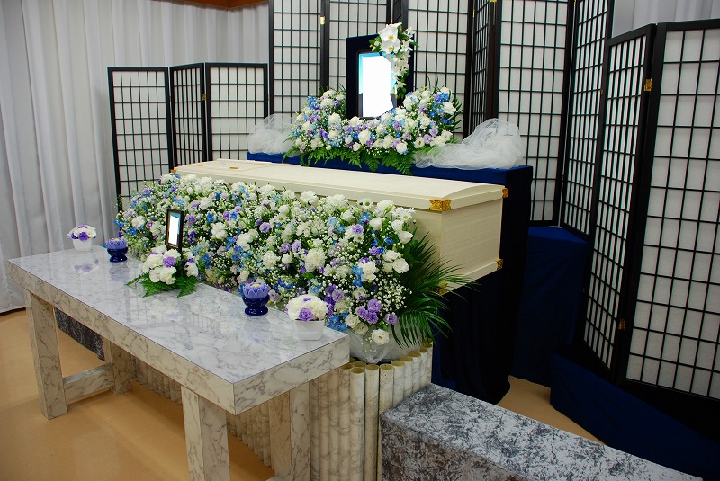 1日葬プラン祭壇